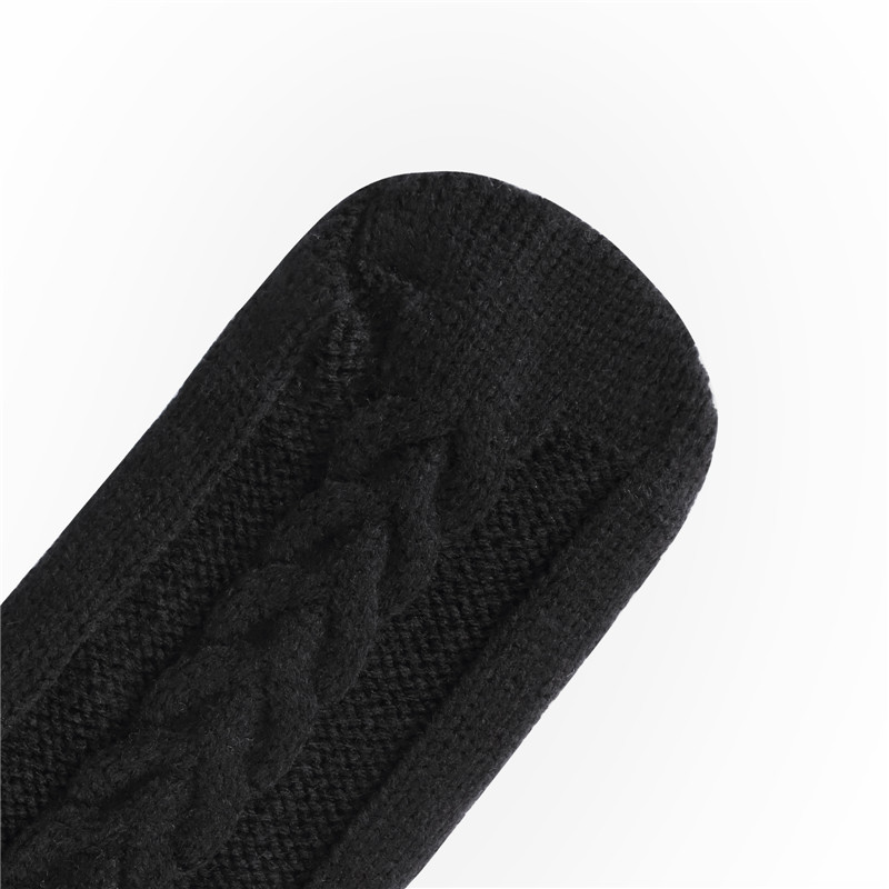 Cable Knitted Kneehigh Socks