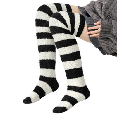 Coral Fleece Knee High Long Heart Pattern Socks 2 Pairs Set - Red & White